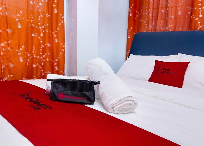 Reddoorz @ Zapatera Hotell 2*